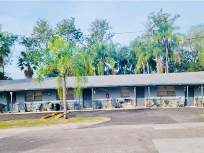 5050 74th St N APT 1