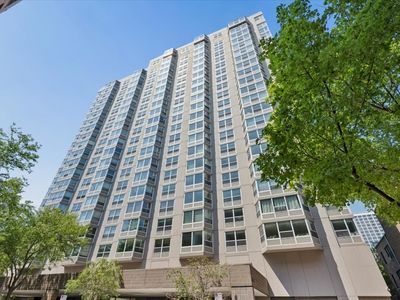 720 W Gordon Ter APT 18N