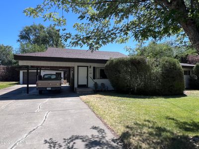 Property at 705 N 24th Ave, Yakima, WA