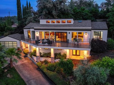 470 Encina Dr
