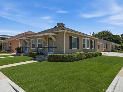 1004 W Clark Ave