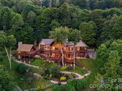 640 Overlook Dr