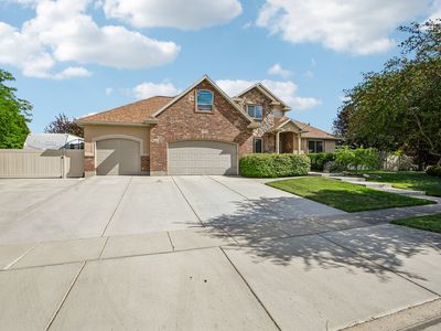4963 W Amethyst Dr