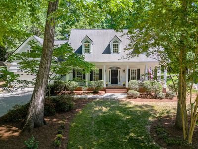 109 Large Oaks Dr