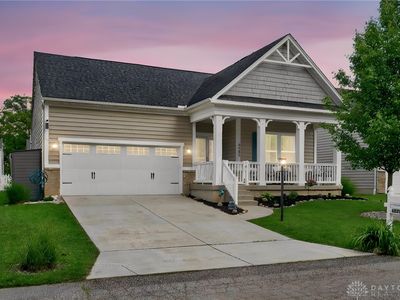 6588 Crabtree Ln