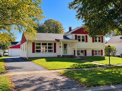 Property at 603 S 6th St, Oregon, IL
