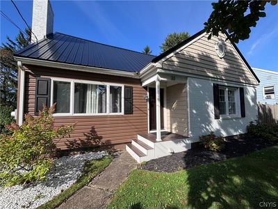 33 Adams Ave