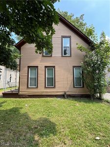 2053 W 95th St