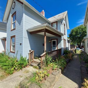 16 N 11th St