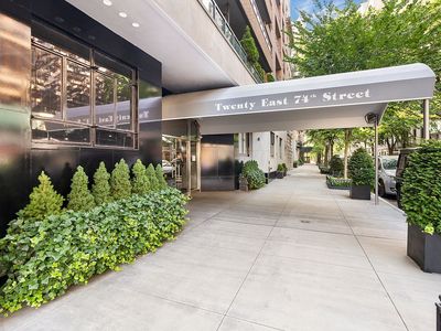 20 E 74th St #2G