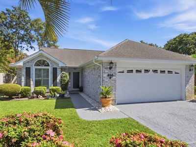 958 Courtyard Dr.