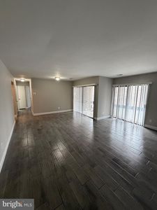 10242 Prince Pl APT 206