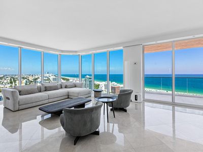 300 S Pointe Dr APT 2405