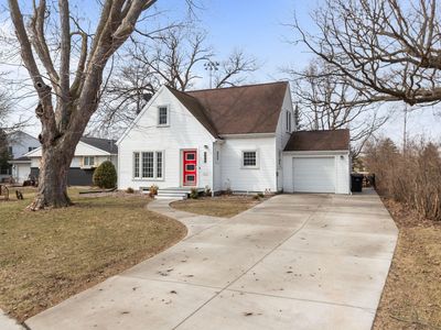 1542 W Prospect Ave