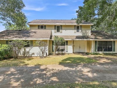3447 Azalea St