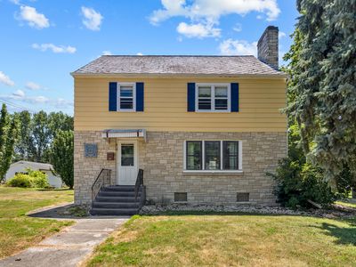 410 E Main St