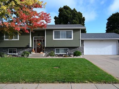 813 W Reid Ave