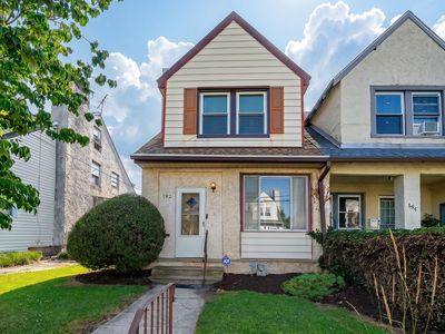 192 Chapman Ave