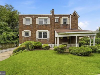 623 Acorn St