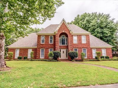 8855 Bridlewood Ln