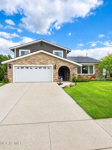 2214 Ruthanne Dr