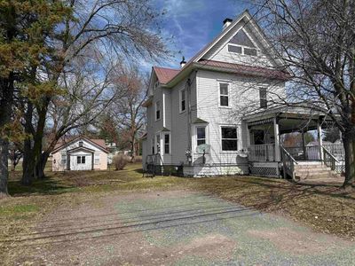 134 Center St