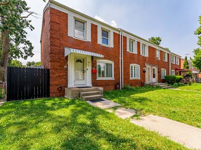 5215 W 63rd Pl