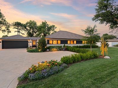 1317 Westchester Dr