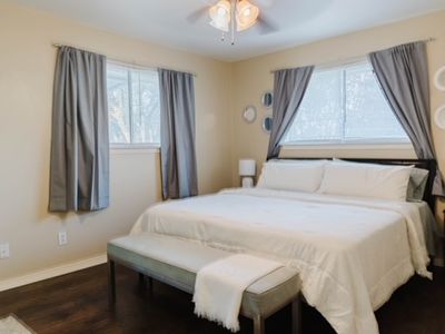 Property at 317 Willow Wood Ln, Desoto, TX