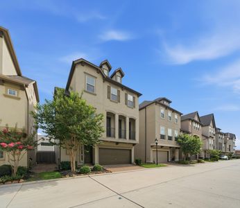 10616 Centre Shadows Dr