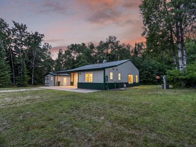 28750 Prairie Lake Rd