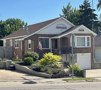 514 W Maple St