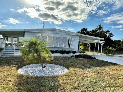 21 Castle Dr