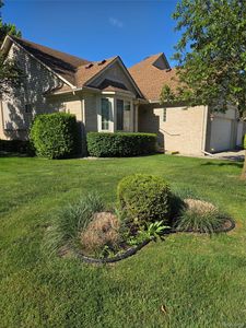 30118 Indianwood Dr