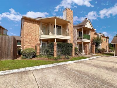 3770 Lovers Wood Ln APT 610