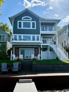 828 Pine Tree Rd W