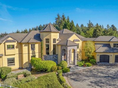 6220 NW Skyline Blvd