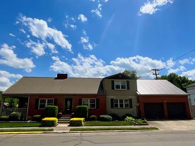 2429 Grandview Ave