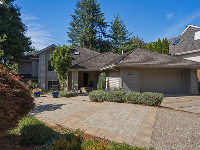 Property at 1912 Sunburst Ter, West Linn, OR