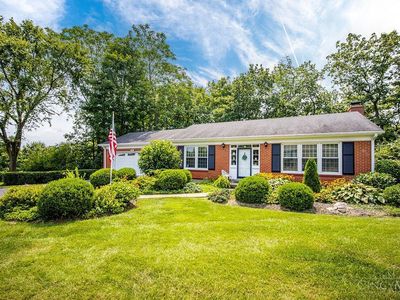 Property at 1474 Woodridge Dr, Hamilton, OH