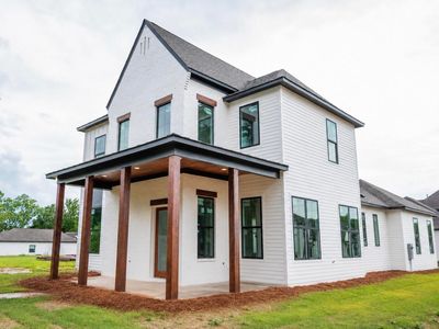 60 Sweetwater Ln