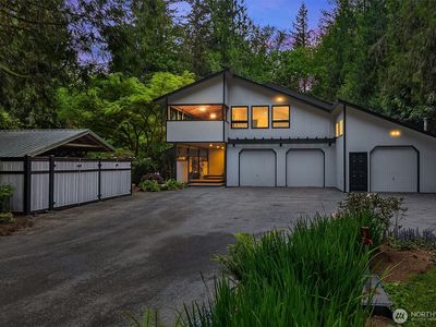 2201 274th Avenue NE