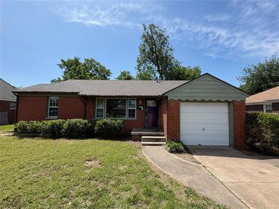 320 W Mosier St
