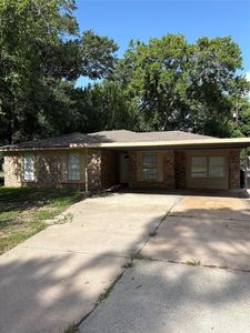 745 Dezso Dr