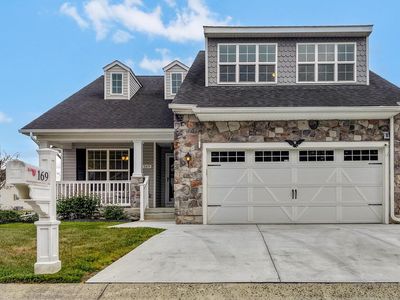 169 Winding Carriage Ln