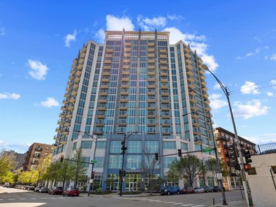 1600 S Indiana Ave #702