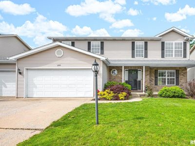 Property at 2007 W Miners Dr, Dunlap, IL