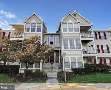 6205 Sandpiper Ct Unit 201