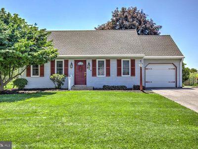 834 Lakeview Dr