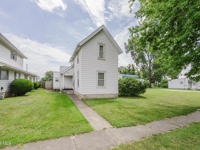 1437 N Township Road 21